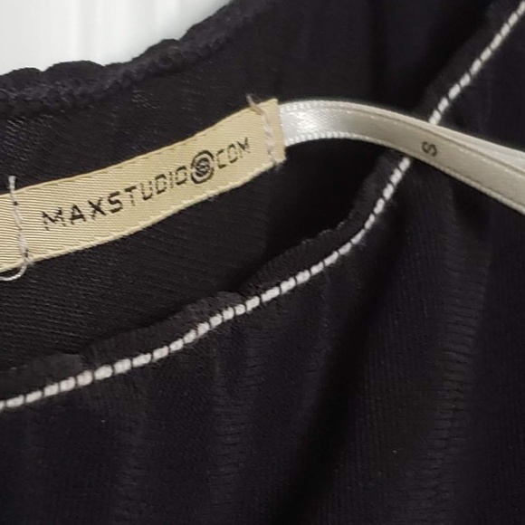 Like New Max Studio One Shoulder Black Top - Local Pickup Available Vancouver WA - Picture 4 of 4